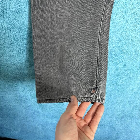 Levi’s 501 Men’s Jeans 34x30 Gray Straight Leg Button Fly Denim Fits 32x25.5 - Picture 3 of 16
